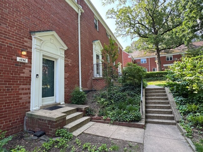 property at 1636 Preston Rd