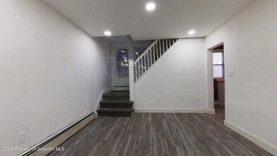 447 Orchard St in Scranton, PA - Building Photo - Building Photo