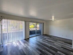 2232 Blake Street in Berkeley, CA - Building Photo - Interior Photo