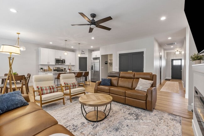 property at 621 Jeanine Dr