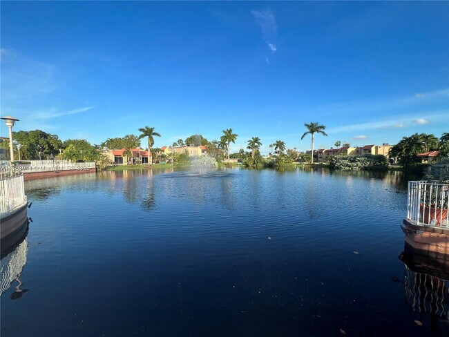 5231 Geneva Ct in Doral, FL - Building Photo - Building Photo