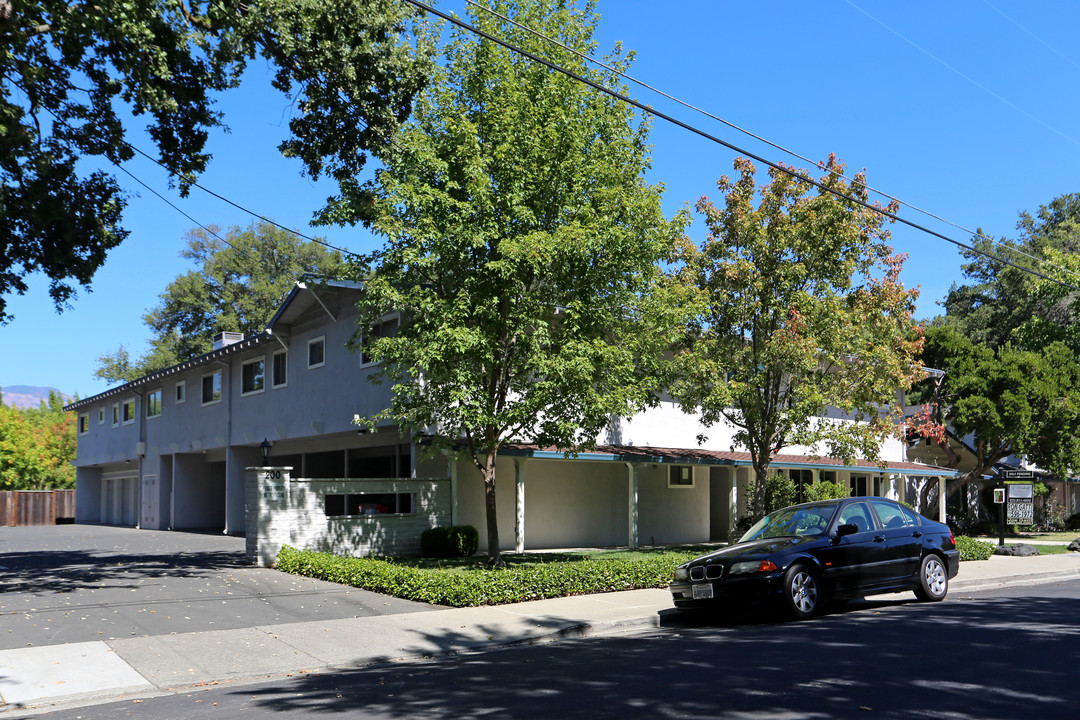 200 El Dorado Ave in Danville, CA - Building Photo