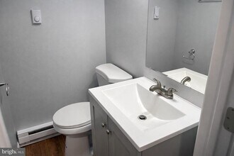 203 Commonwealth Ave in Claymont, DE - Building Photo - Building Photo