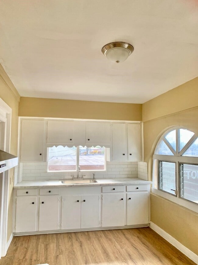 2317 Wilshire St in Houston, TX - Building Photo - Building Photo