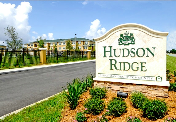 Hudson Ridge in Port Richey, FL - Building Photo