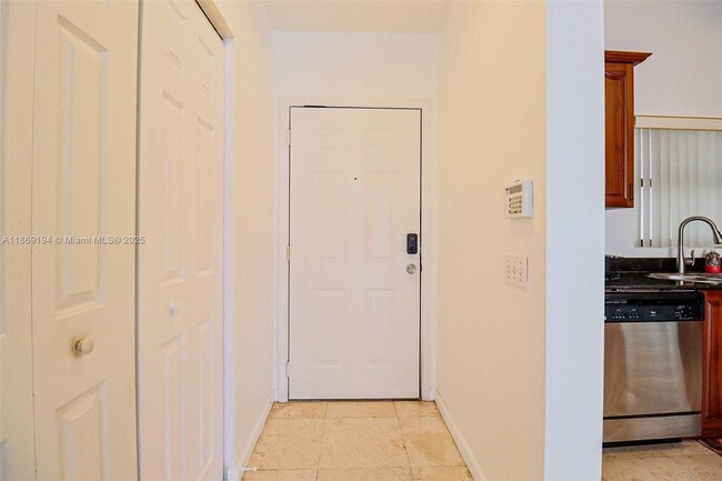 1650 Presidential Way in West Palm Beach, FL - Building Photo - Building Photo
