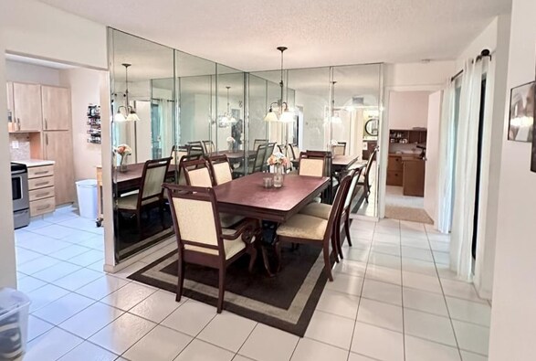 3931 Cocoplum Cir in Coconut Creek, FL - Building Photo