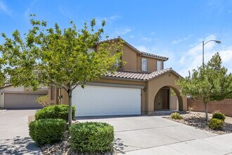 6083 W Dewey Dr in Las Vegas, NV - Building Photo - Building Photo