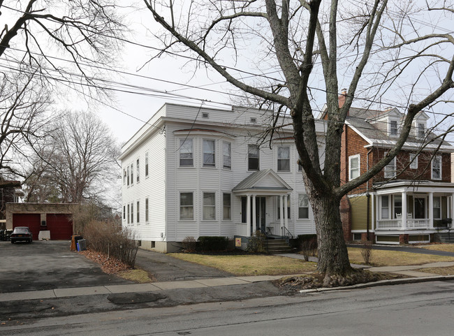 690 Hudson Ave in Albany, NY - Building Photo - Building Photo