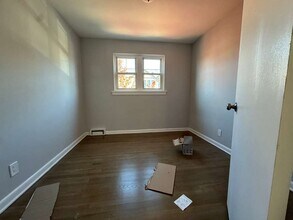 109 Terhune Ave, Unit 1 in Jersey City, NJ - Building Photo - Building Photo