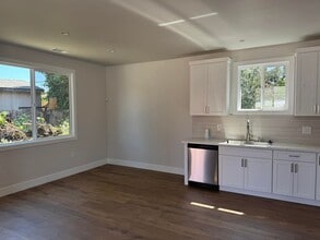 10636 Viani Way in Rancho Cordova, CA - Building Photo - Building Photo