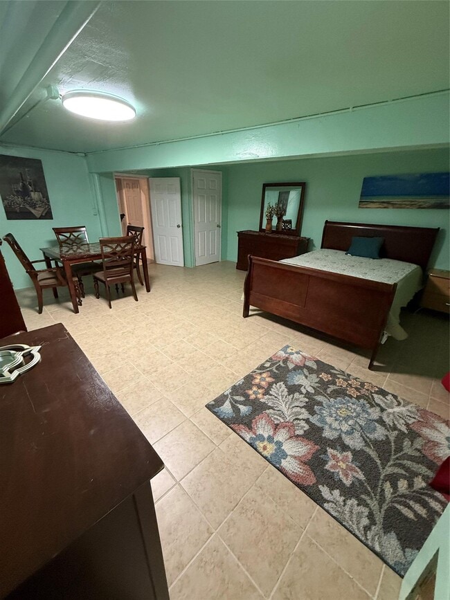 2753 Cruger Ave in Bronx, NY - Building Photo - Building Photo