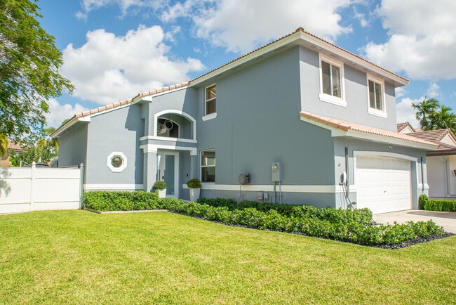 4941 SW 150th Terrace in Miramar, FL - Building Photo - Building Photo