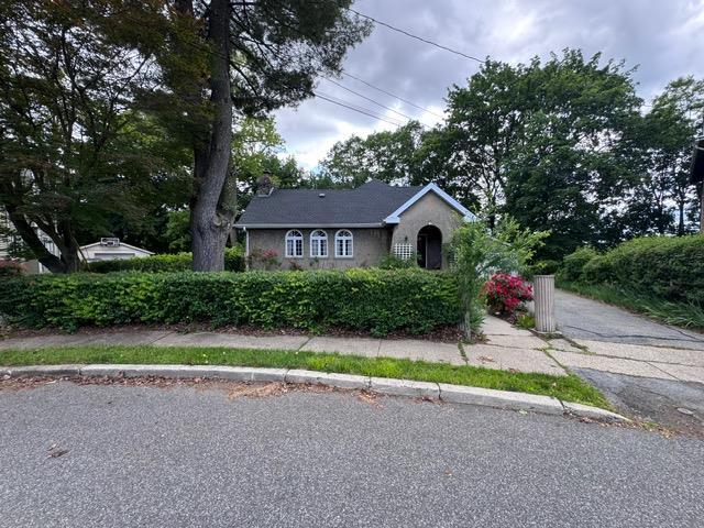 15 Holland Ave in Sleepy Hollow, NY - Foto de edificio - Building Photo