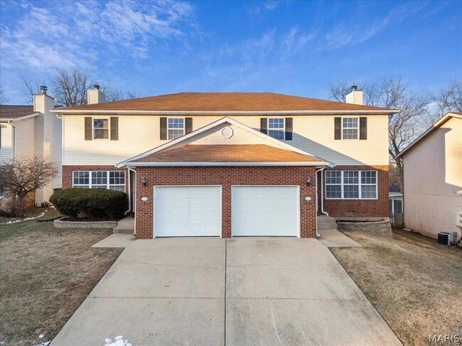 132 Clinton Hill Dr in Belleville, IL - Building Photo - Building Photo