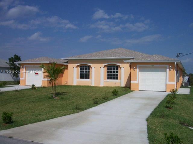 149 Pennfield St in Lehigh Acres, FL - Building Photo