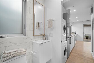 541 Rose Ave, Unit Loft in Los Angeles, CA - Building Photo - Building Photo