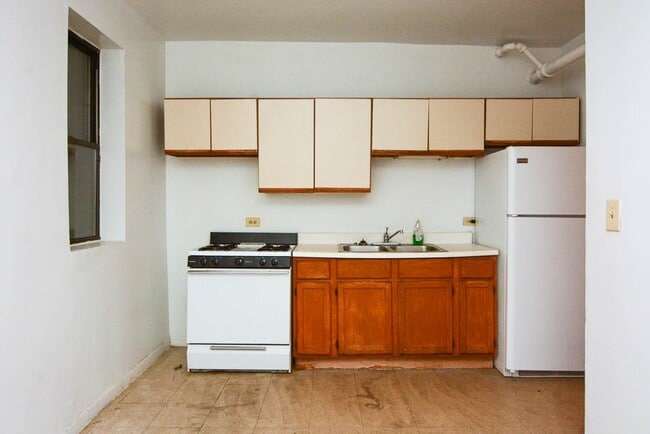 1530 N Kedzie Ave, Unit AG in Chicago, IL - Foto de edificio - Building Photo