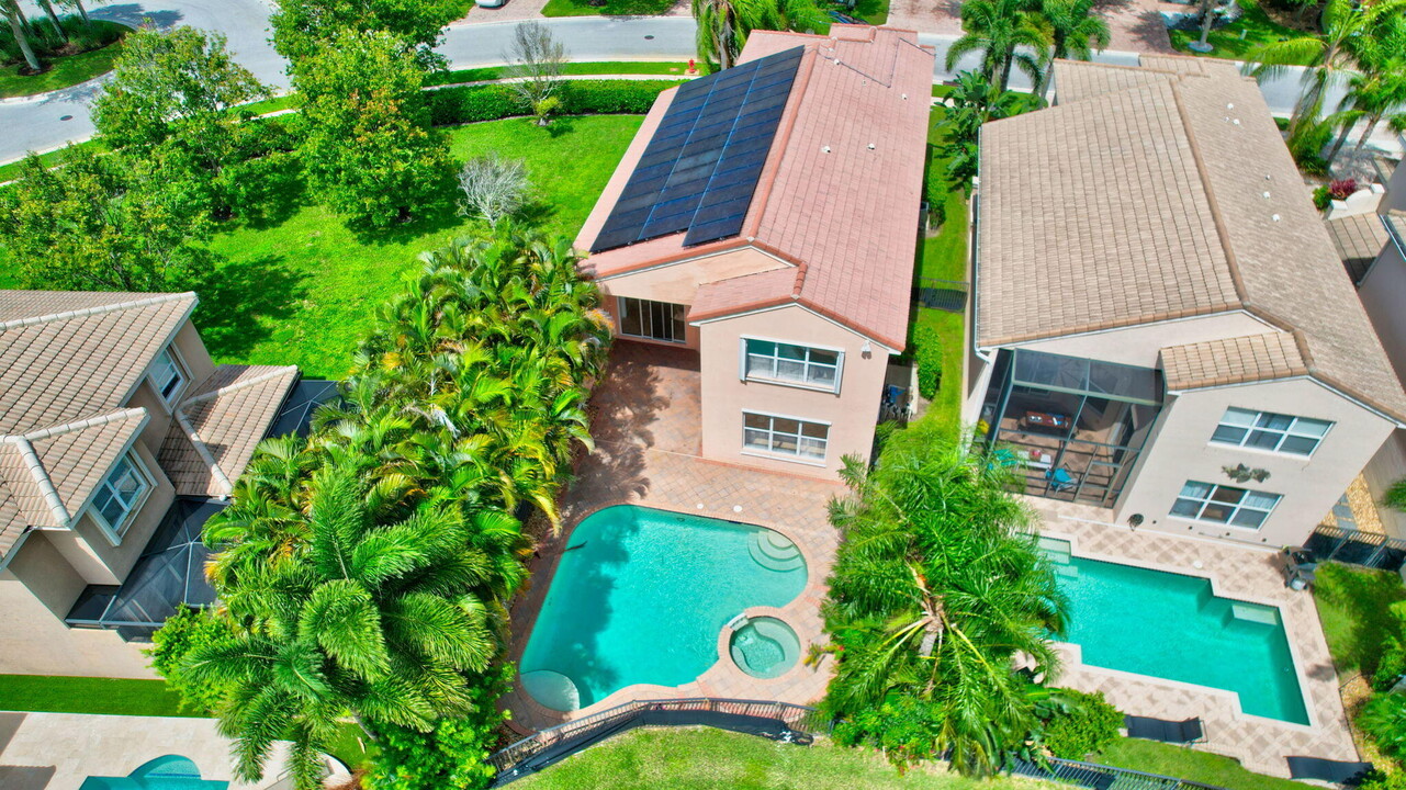 11590 Rock Lake Terrace in Boynton Beach, FL - Foto de edificio