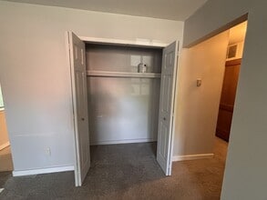 4070 Agnes Ave in Lincoln Park, MI - Building Photo - Building Photo