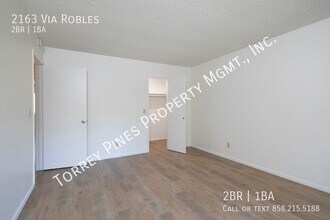 2163 Via Robles in Oceanside, CA - Building Photo - Building Photo