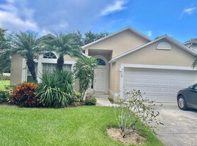 2648-2612 12th Square SW in Vero Beach, FL - Building Photo