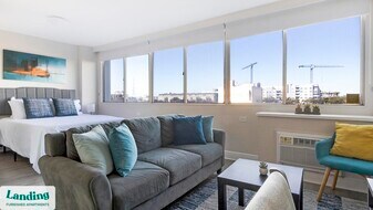 305 Dr. M.L.K. Jr St S in St. Petersburg, FL - Building Photo