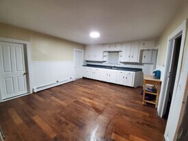 45 Dumais St, Unit 3 in Fitchburg, MA - Building Photo