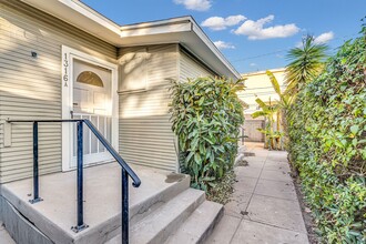 1316 E Harvard St in Glendale, CA - Building Photo - Building Photo
