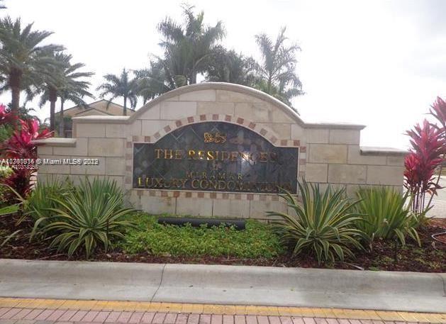 2360 E Preserve Way, Unit 208 in Miramar, FL - Foto de edificio