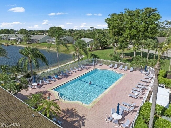property at 2268 Piccadilly Ct