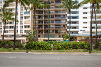 Ala Wai Terrace in Honolulu, HI - Building Photo - Building Photo