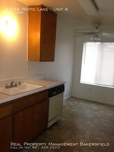 4424 White Ln-Unit -Unit A in Bakersfield, CA - Building Photo - Building Photo