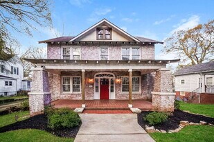 332 W McLelland Ave in Mooresville, NC - Building Photo