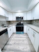 8830 SW 123rd Ct in Miami, FL - Building Photo