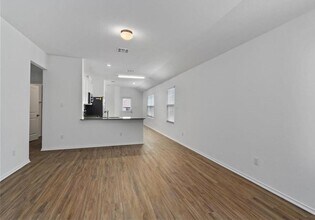 108 Joe Kidd Ln in Jarrell, TX - Building Photo - Building Photo