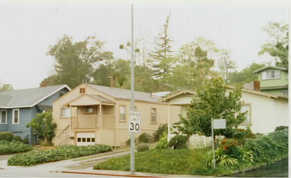 7140-7162 Healdsburg Ave in Sebastopol, CA - Building Photo