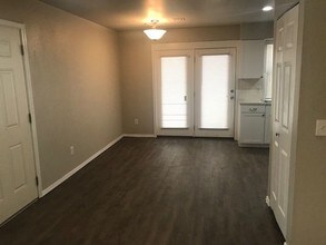 5303 E 32nd Pl in Tulsa, OK - Building Photo - Building Photo