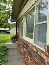 5431 N Lakewood Dr in Springfield, MO - Building Photo - Building Photo