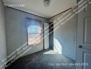 12 Larch Ln in Lebanon, PA - Building Photo - Building Photo