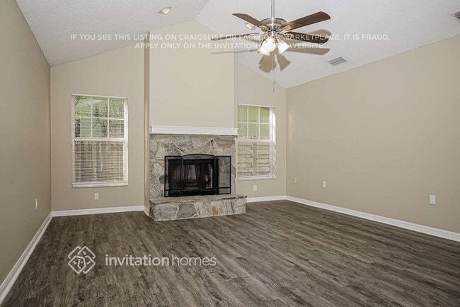 4495 Diamond Cir E in Sarasota, FL - Building Photo - Building Photo