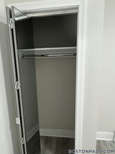 165 Gove St in Boston, MA - Foto de edificio - Building Photo