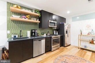 13 Jefferson St, Unit 1 in Philadelphia, PA - Building Photo - Building Photo