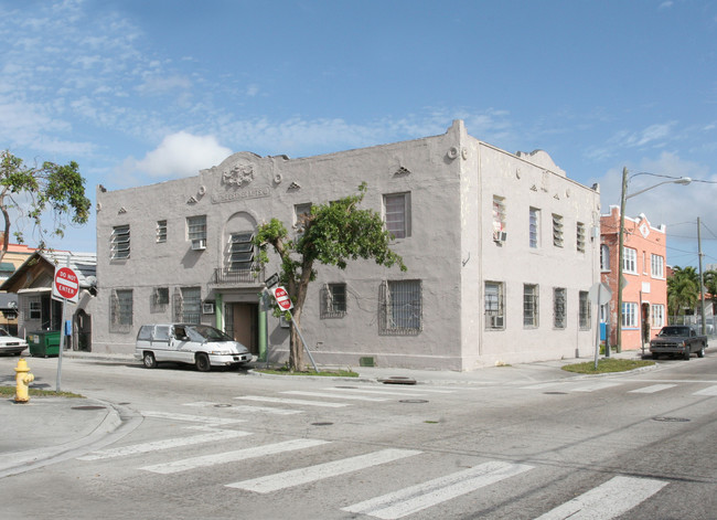 233 SW 11th Ave in Miami, FL - Building Photo - Building Photo