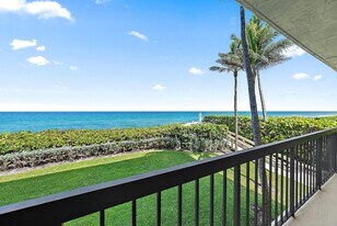 3390 S Ocean Blvd in Palm Beach, FL - Building Photo