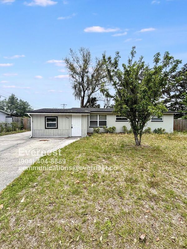 property at 408 Woodside Dr