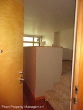 725 NW 10th Ave-Unit -#211 in Portland, OR - Building Photo - Building Photo