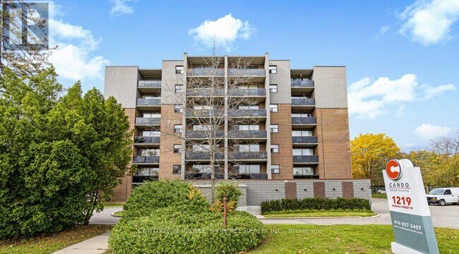 property at 1219 Dundas St W