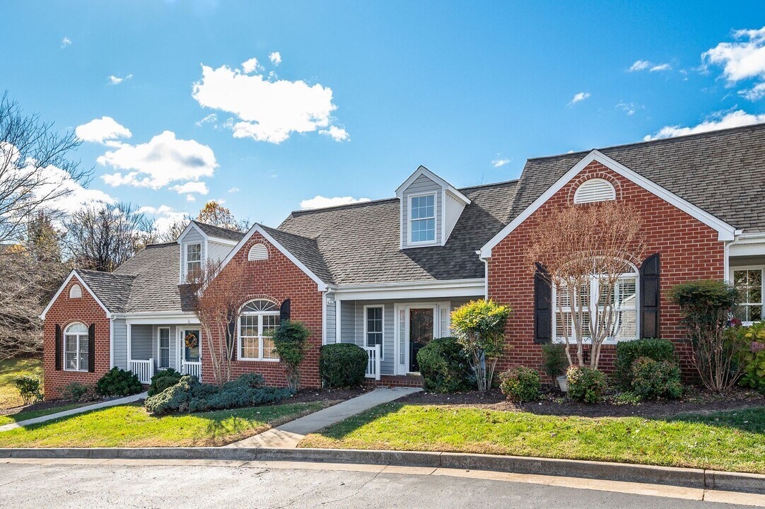 419 Horizon Dr in Forest, VA - Building Photo