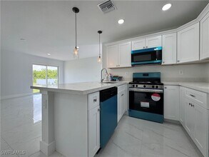 2902 27th St SW in Lehigh Acres, FL - Building Photo - Building Photo